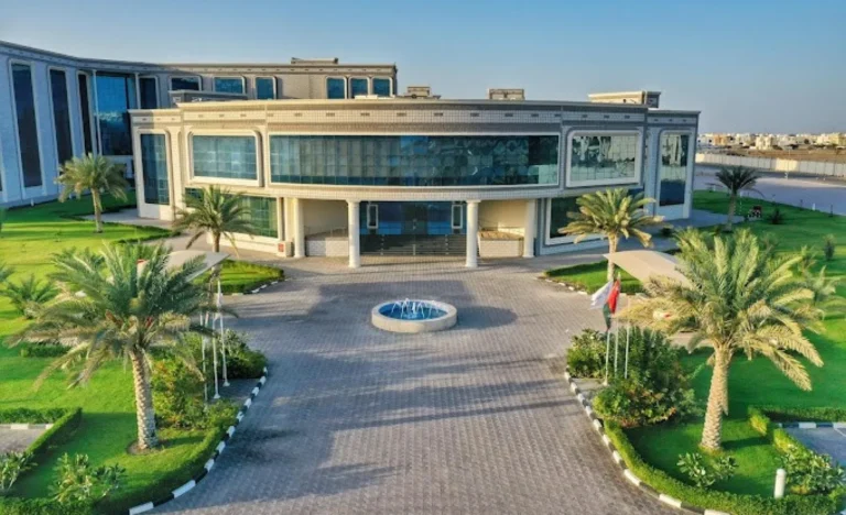 Campus of Oman College of Management and Technology